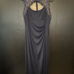 Alex Evenings Navy Lace Full-length Gown🤩